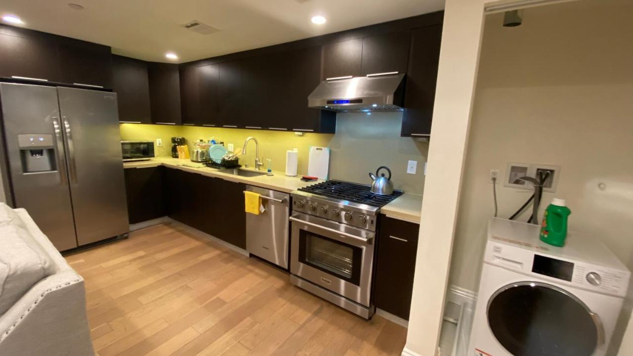 Gorgeous Apt With Parking In Ktown La Los Angeles Exterior photo