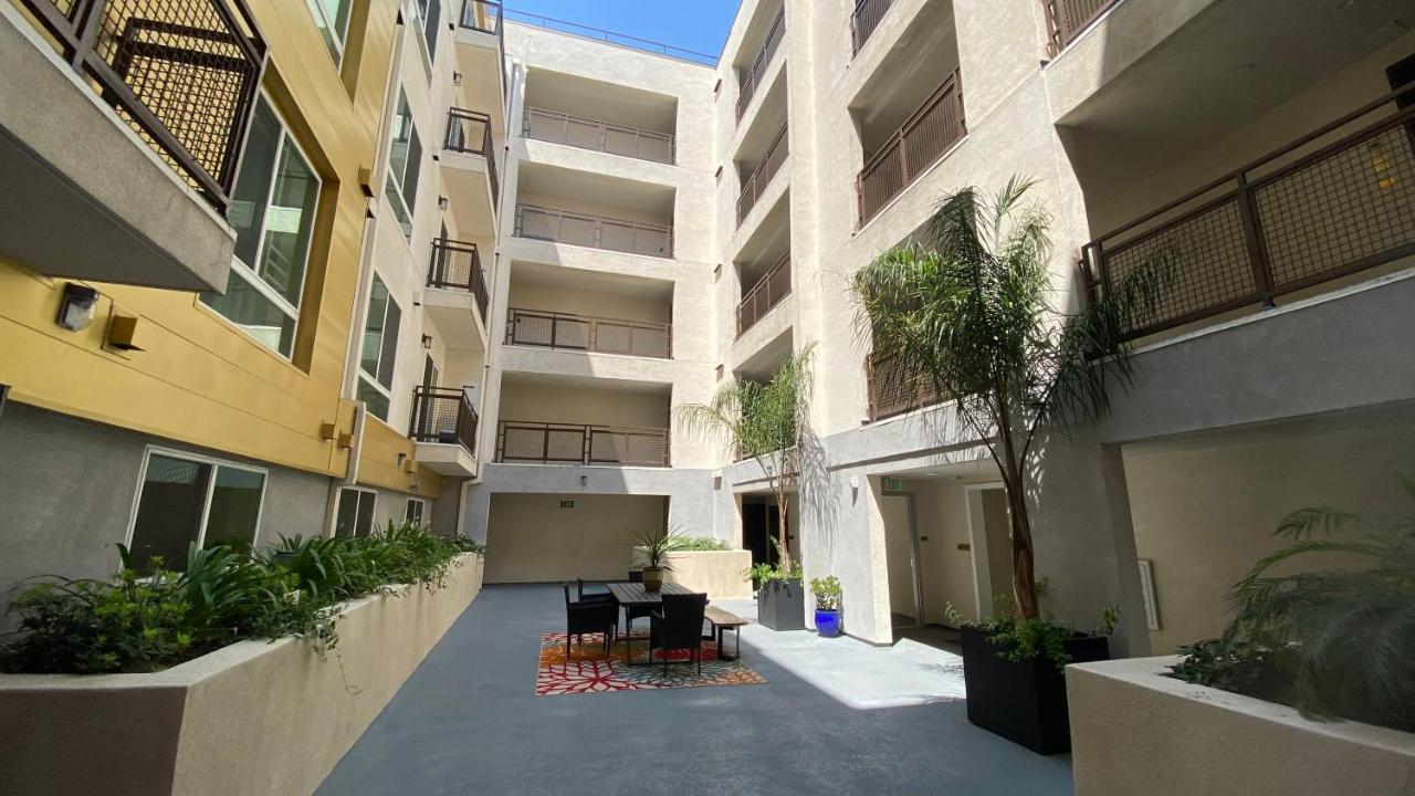 Gorgeous Apt With Parking In Ktown La Los Angeles Exterior photo
